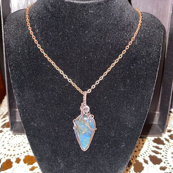 NWT DebbyTammy 16” necklace handmade blue Labradorite teardrop shaped stone - Picture 9 of 11